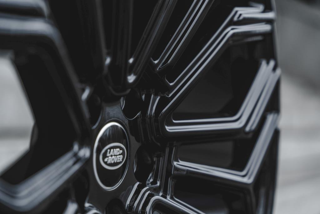 La Chanti Performance LC-P4 | 23" inches | Glossy Black
