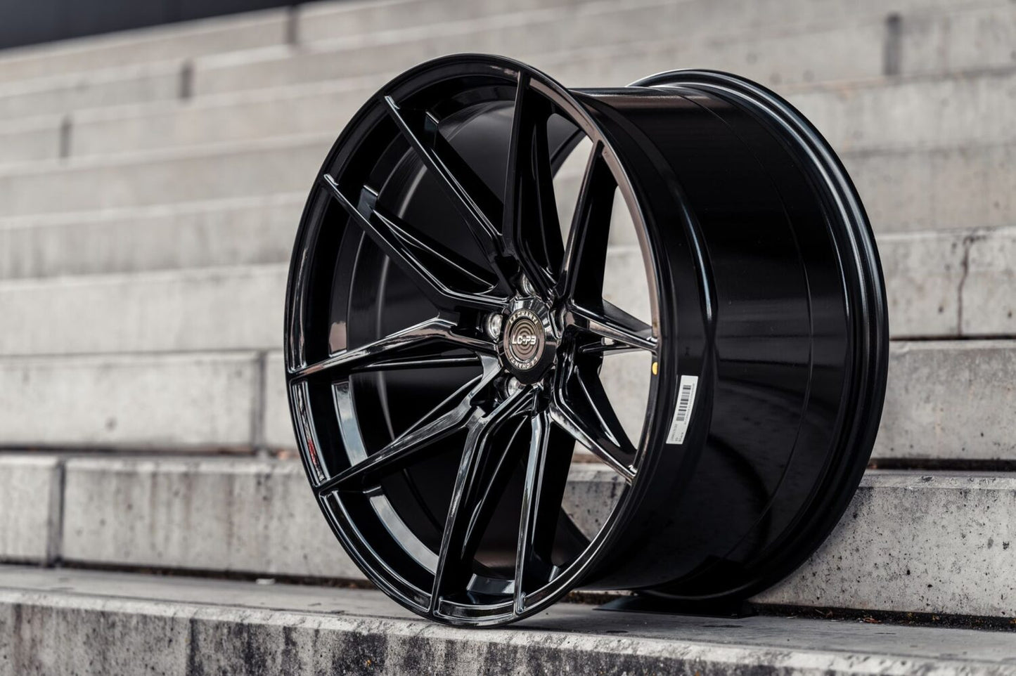 La Chanti Performance LC-P3 | 19" inch | Glossy Black