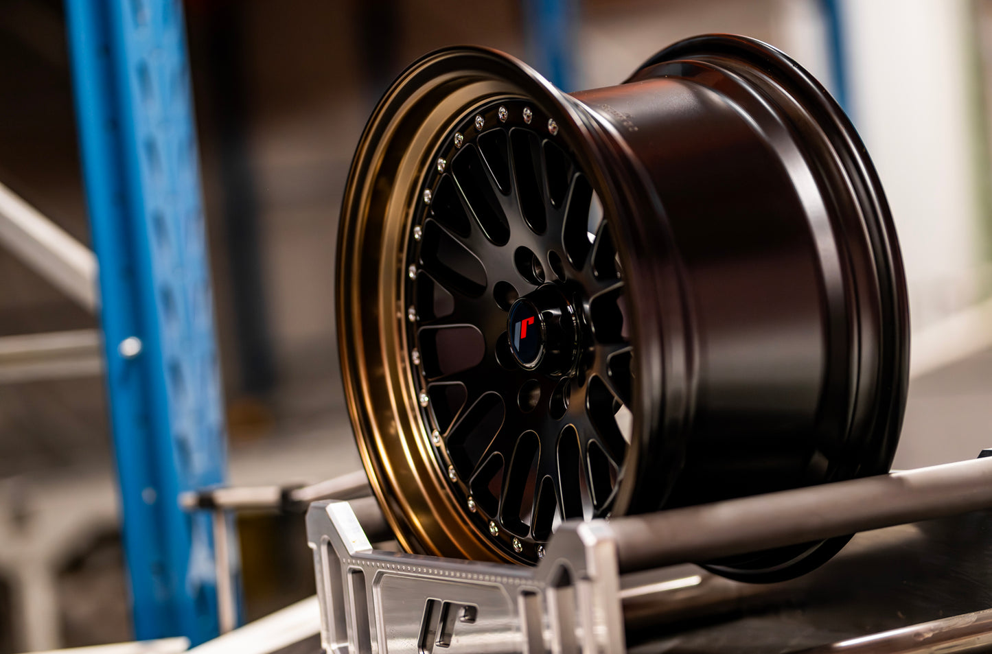 Japan Racing | JR10 | Matt Black - Bronze Lip