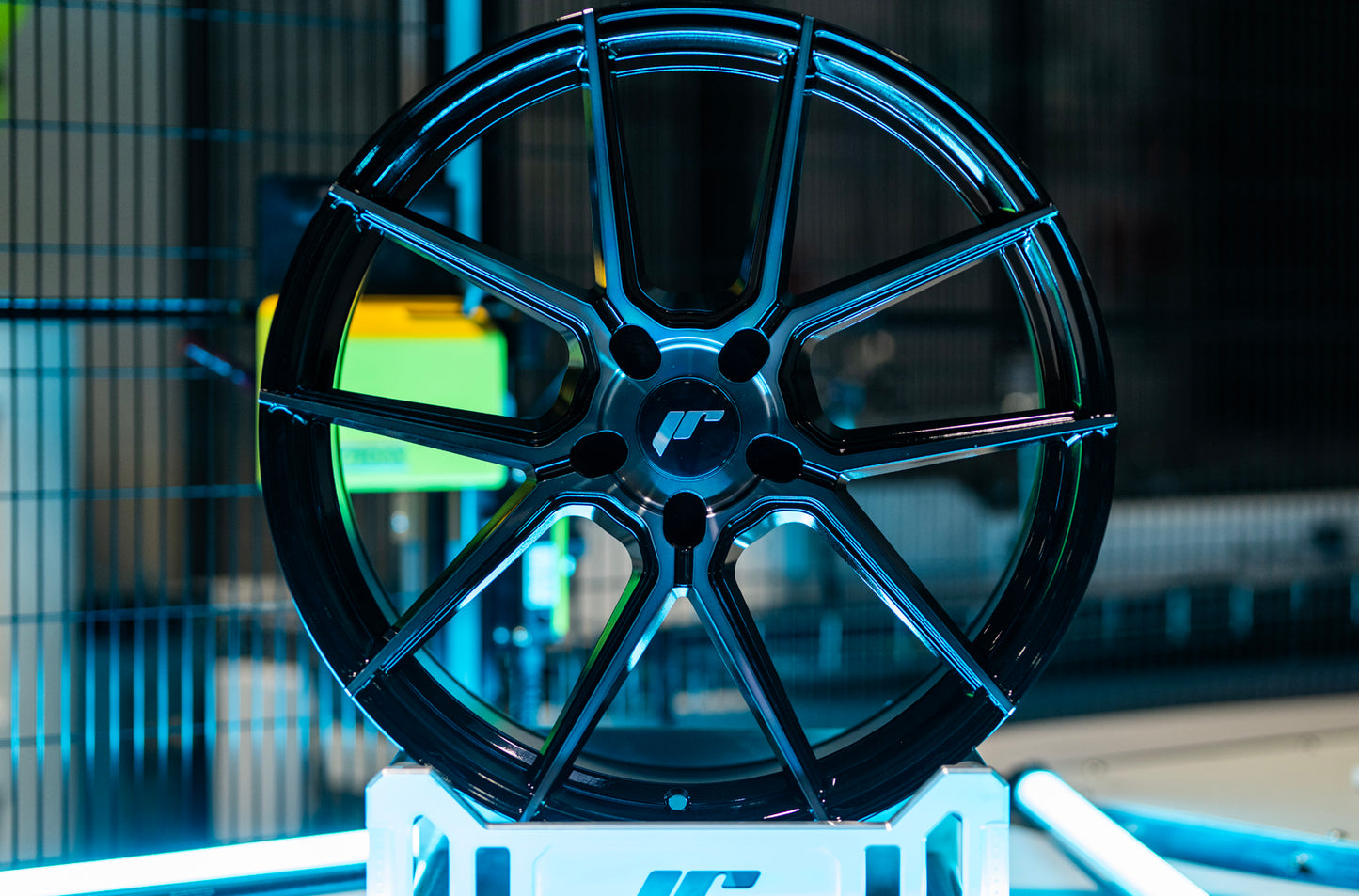 Japan Racing | JR30 | Black Machined Tinted Face