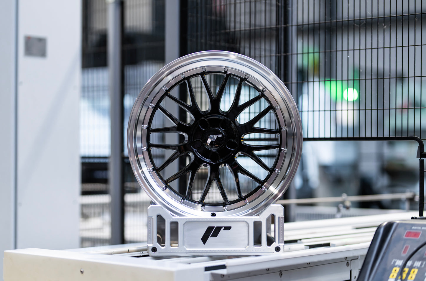 Japan Racing | JR23 | Gloss Black - Machined Lip