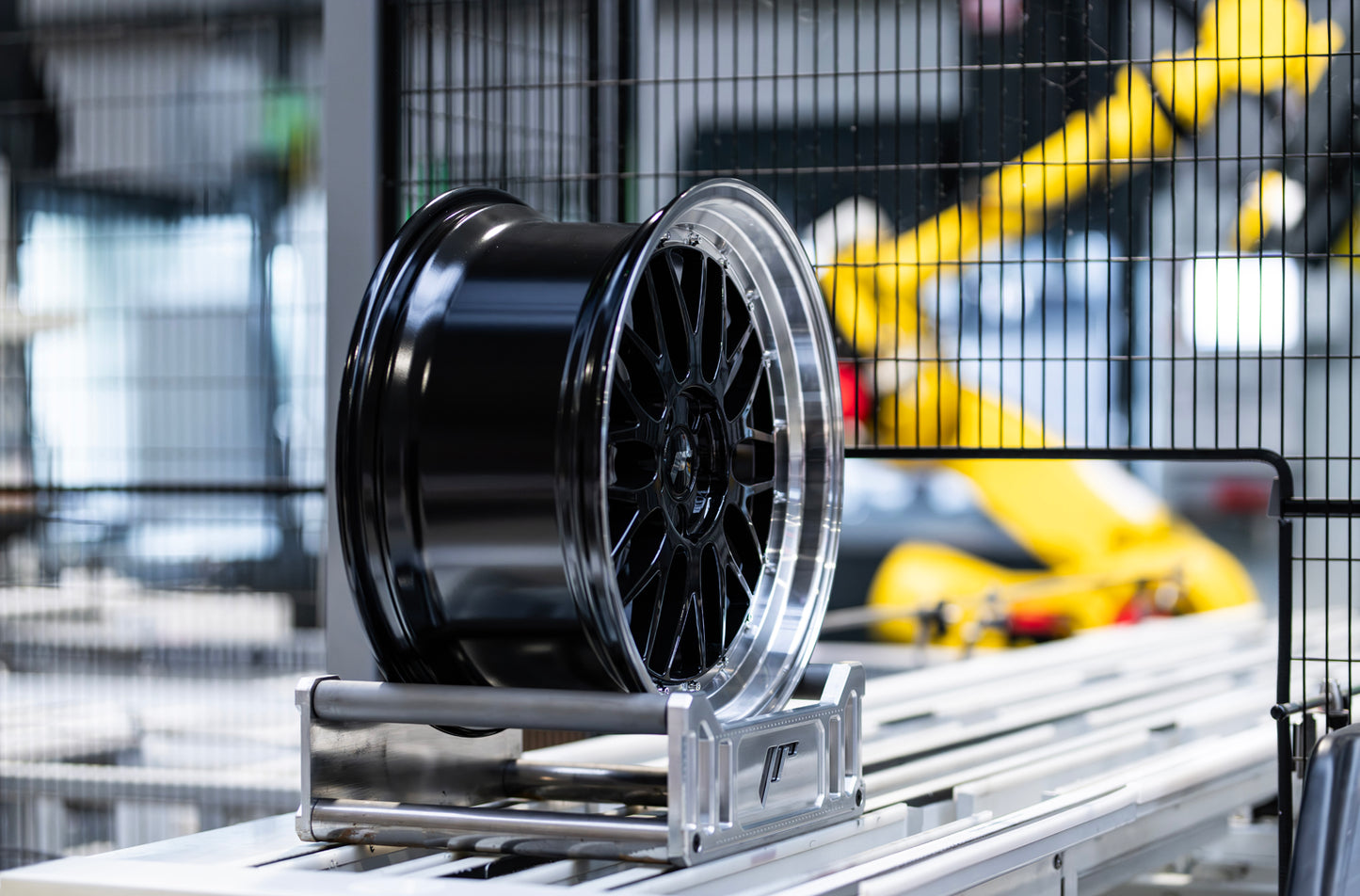 Japan Racing | JR23 | Gloss Black - Machined Lip