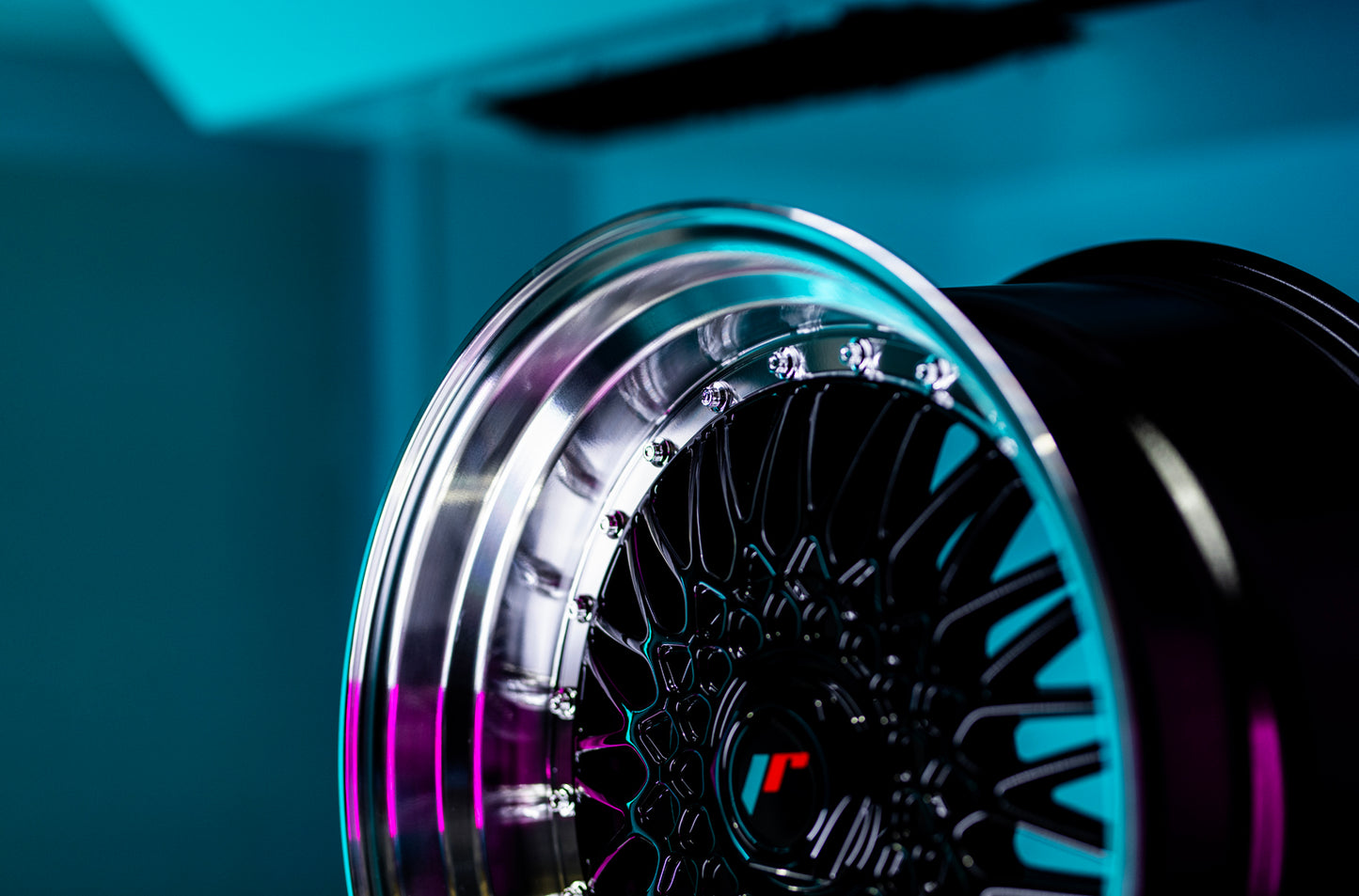 Japan Racing | JR9 | Gloss Black - Machined Lip