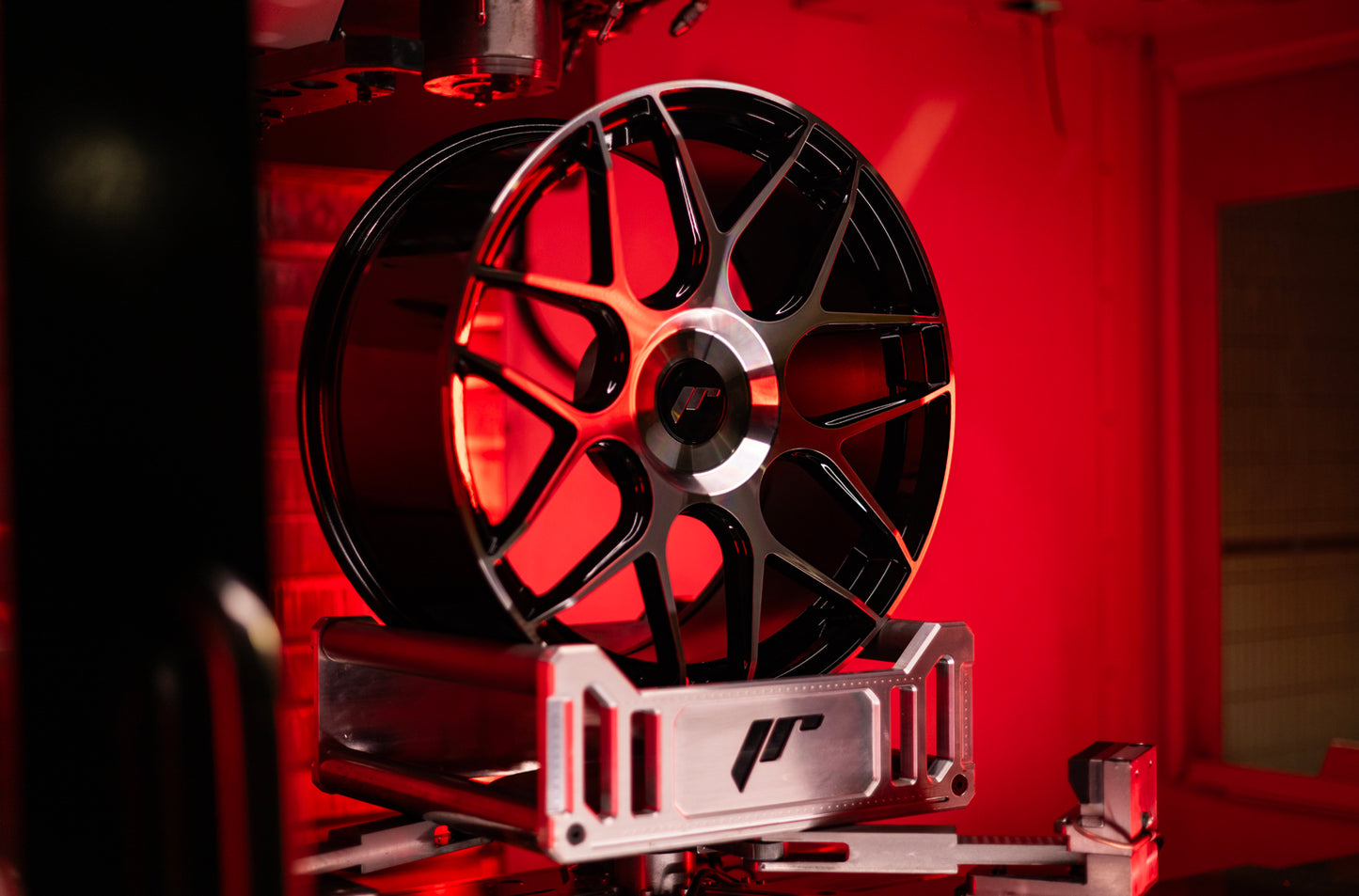 Japan Racing | JR18 | Black Machined Face